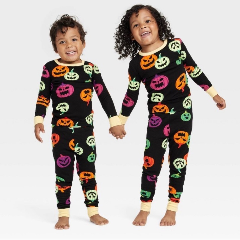 HYDE & EEK! HALLOWEEN PUMPKIN SNUG FIT PAJAMA SET - SIZE 2T (NEW WITH TAGS)
